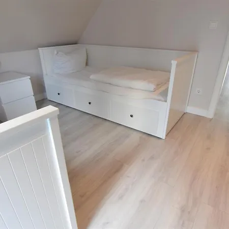 Koenigsberger Allee 40 1og 格洛米茨