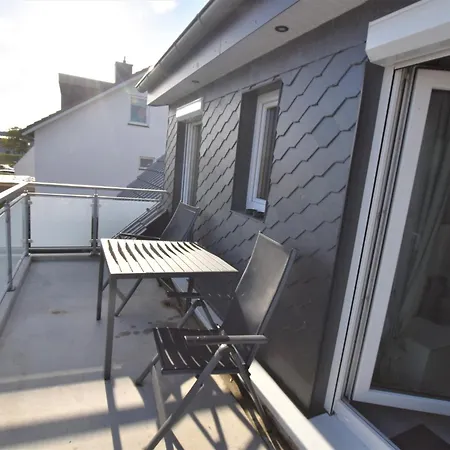 Koenigsberger Allee 40 1og 公寓 格洛米茨